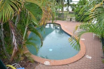 Resort Crab Claw Island Bynoe Harbour